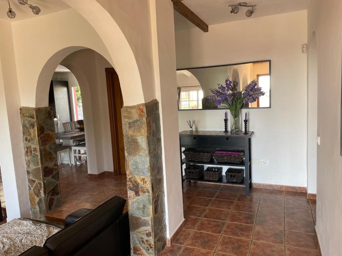 Villa Consuelo - Quiet Location Close To Resorts Buzanada Exterior foto